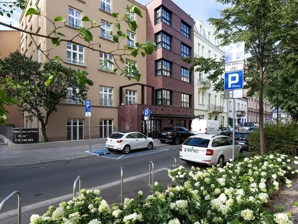 H11 Aparthotel
