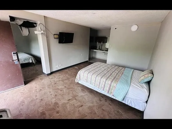 Hallmark Inn By OYO Fort Wayne
