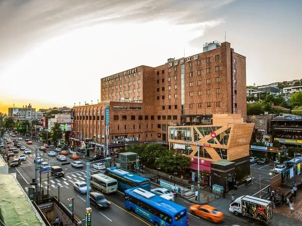 Hamilton Hotel