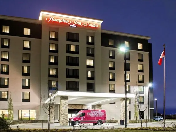 Hampton Inn And Suites By Hilton Saskatoon Airport