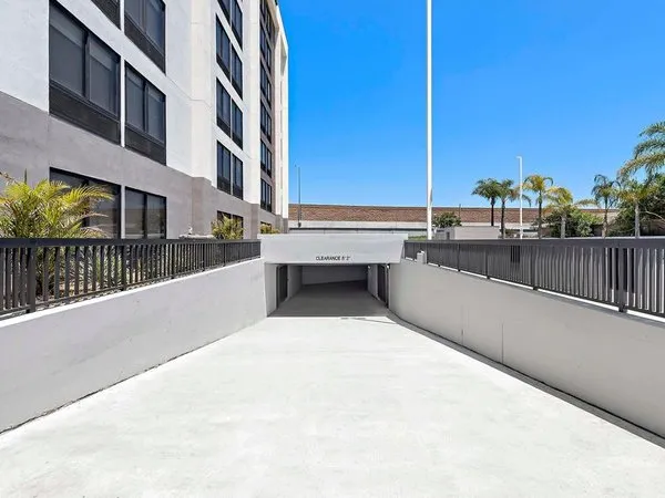 Hampton Inn by Hilton Los Angeles Airport