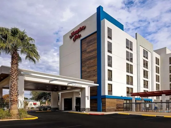 Hampton Inn San Antonio-Downtown (River Walk)