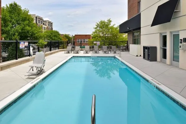 Hampton Inn & Suites Greensboro Downtown