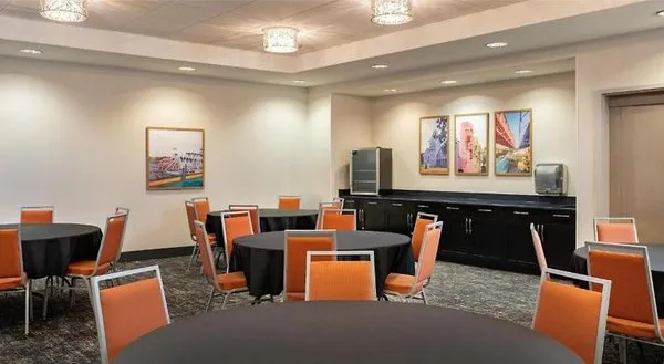Hampton Inn & Suites La Crosse Downtown