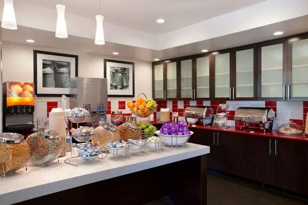 Hampton Inn & Suites Los Angeles/Anaheim-Garden Grove