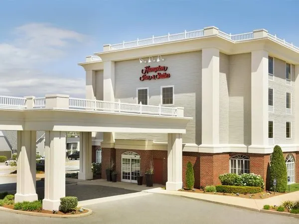 Hampton Inn & Suites Newport Middletown