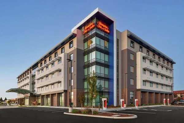 Hampton Inn & Suites San Mateo-San Francisco Airport