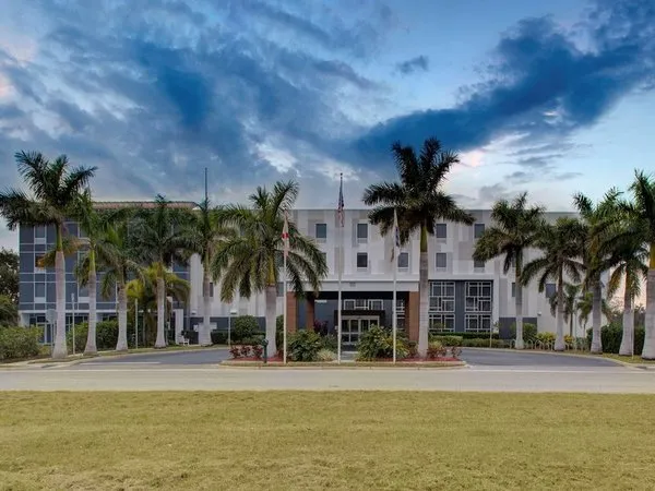 Hampton Inn & Suites Sarasota/Bradenton Airport