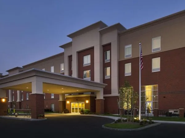 Hampton Inn & Suites Syracuse/Carrier Circle