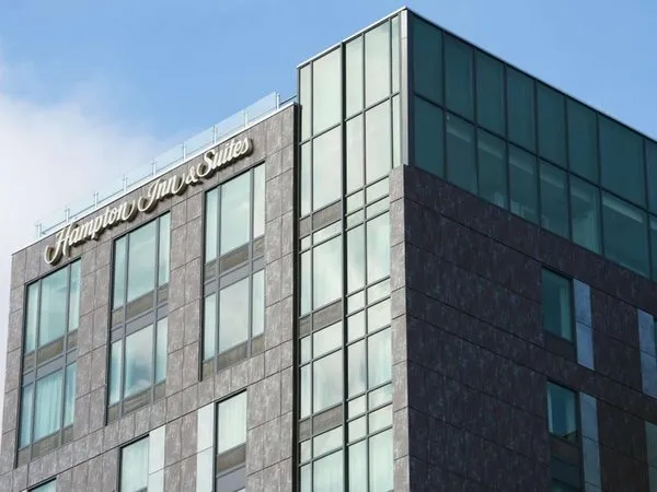 Hampton Inn & Suites Washington DC Navy Yard