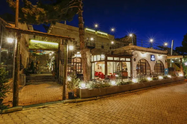 Harkasos Cave Hotel