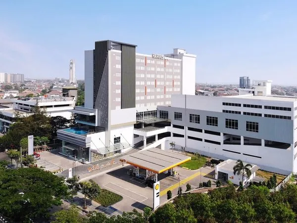 Harris Hotel & Conventions Roundabout Satellite Surabaya