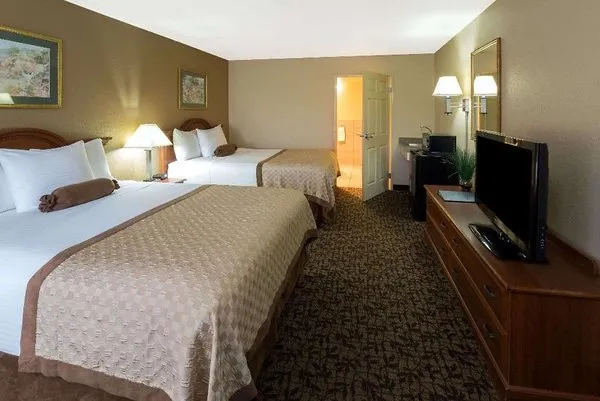 Hawthorn Suites by Wyndham Napa Valley