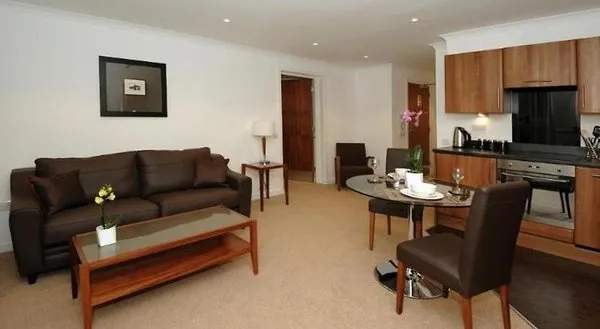 Heeton Concept Hotel - Stewart Aparthotel Edinburgh