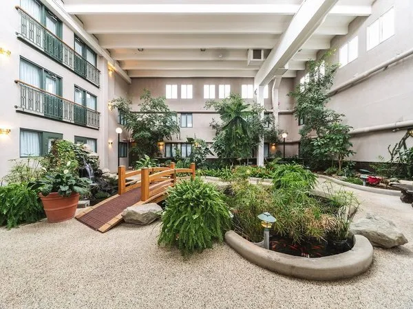Heritage Inn Hotel & Convention Centre