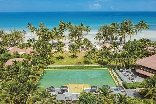 High Season Pool Villa & Spa