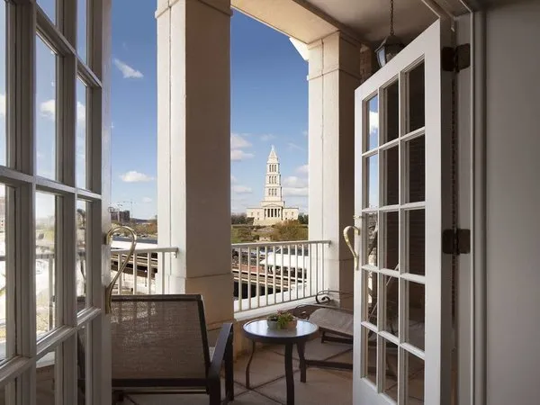 Hilton Alexandria Old Town