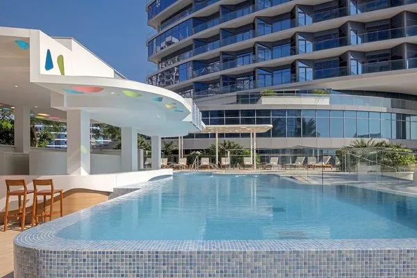 Hilton Dubai Creek Residences