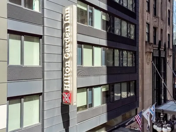 Hilton Garden Inn Chicago Downtown Riverwalk
