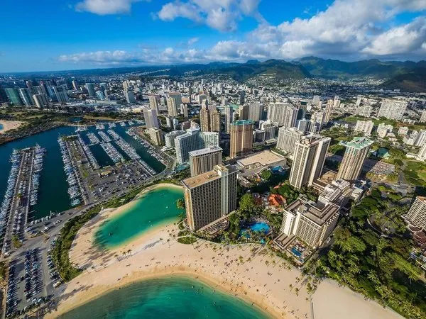 Hilton Hawaiian Village Waikiki Beach Resort - Hilton Grand Vacations Suites