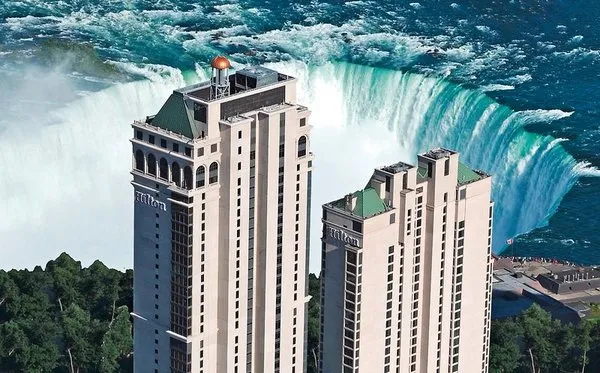 Hilton Niagara Falls/ Fallsview Hotel & Suites