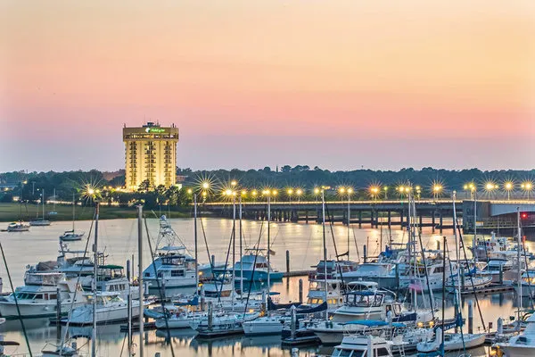 Holiday Inn Charleston-Riverview