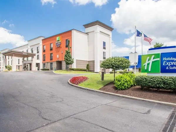 Holiday Inn Express and Suites Albany Airport Wolf Road