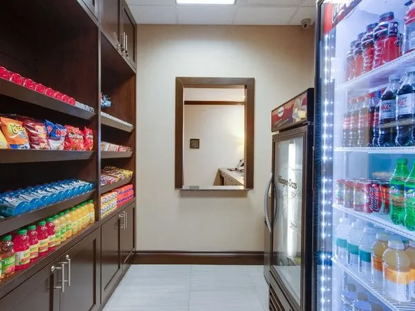 Holiday Inn Express And Suites Ottawa East Orleans