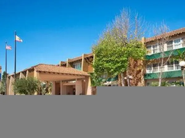 Holiday Inn Express Camarillo