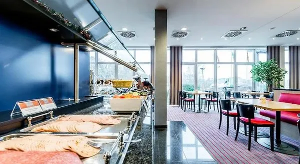 Holiday Inn Express Frankfurt Airport