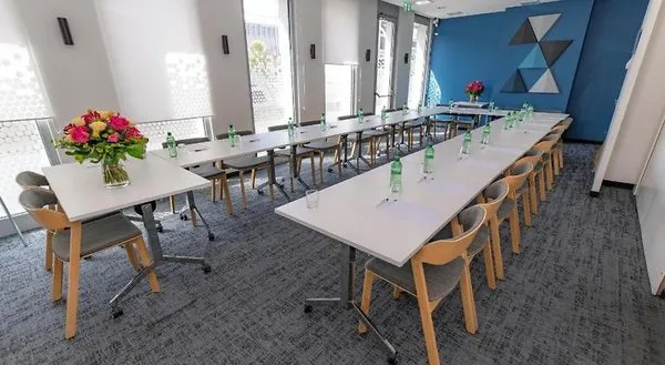 Holiday Inn Express Geneva Airport