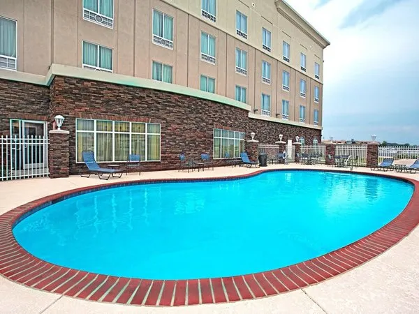 Holiday Inn Express Hotel & Suites Bossier City - Louisiana Downs