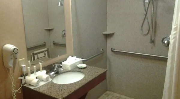 Holiday Inn Express Hotel & Suites Klamath Falls Central