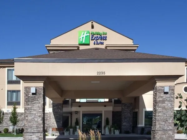 Holiday Inn Express Hotel & Suites Logan