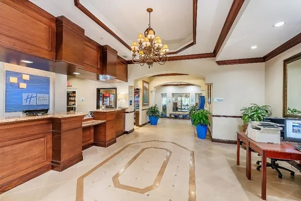 Holiday Inn Express Hotel & Suites Miami-Kendall