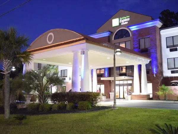 Holiday Inn Express Hotel & Suites Pensacola W I-10