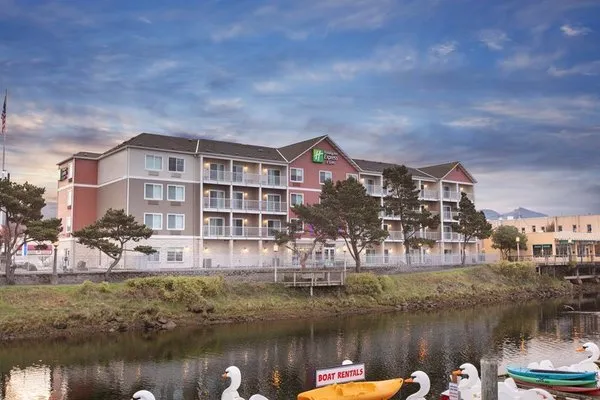 Holiday Inn Express Hotel & Suites Seaside - Convention Center