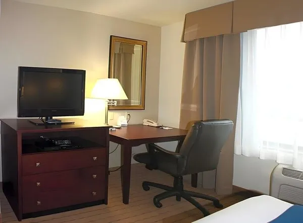 Holiday Inn Express Hotel & Suites Vancouver Mall/Portland Area