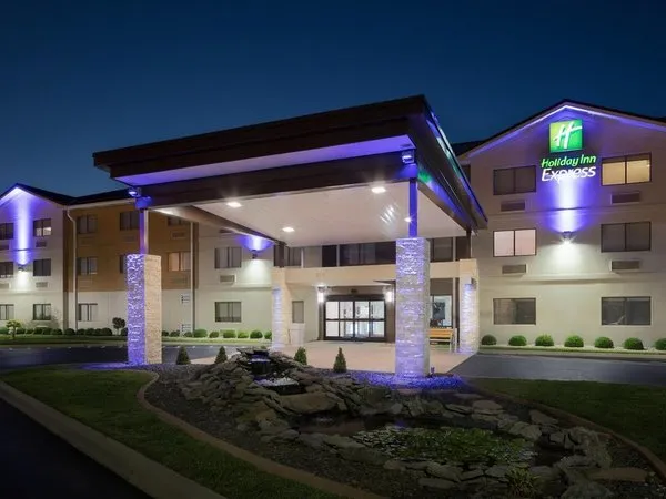 Holiday Inn Express Louisville Northeast