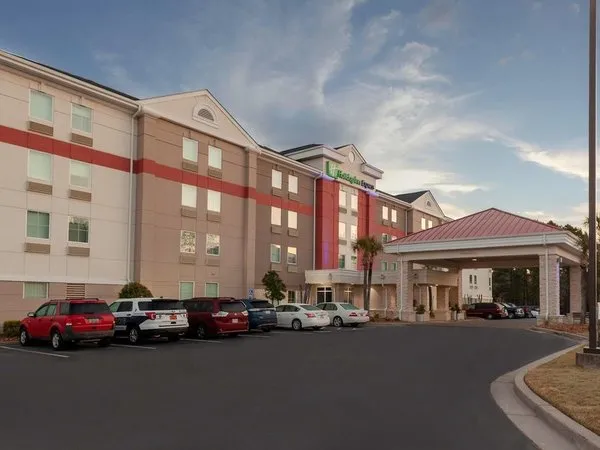 Holiday Inn Express Myrtle Beach - Broadway @ the Beach