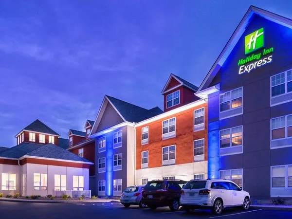 Holiday Inn Express Mystic