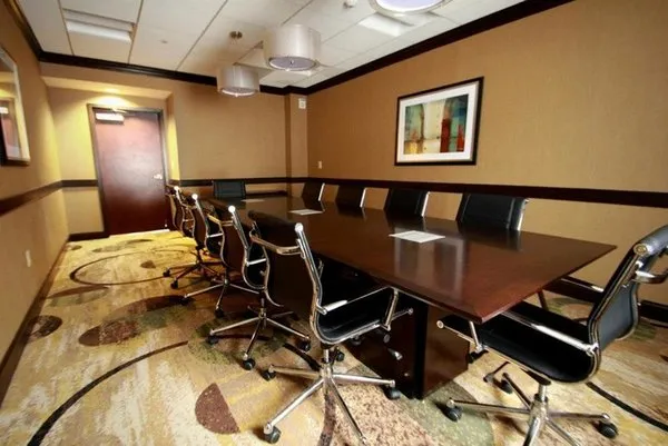 Holiday Inn Express Philadelphia - Penns Landing