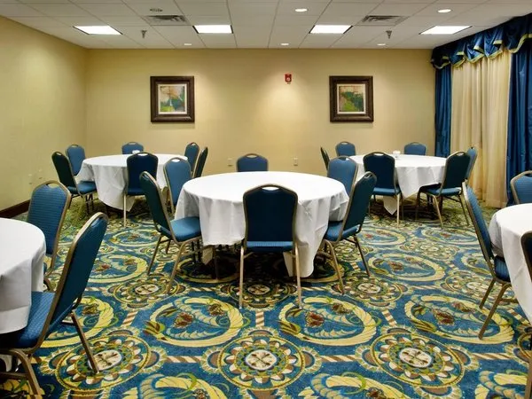Holiday Inn Express Richmond Downtown