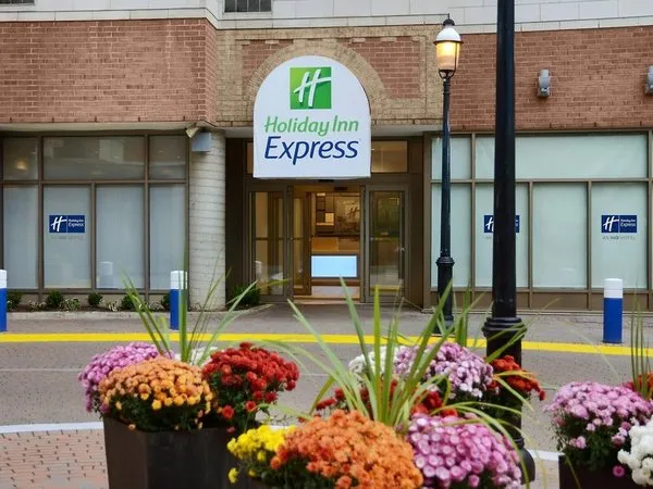 Holiday Inn Express Toronto Downtown