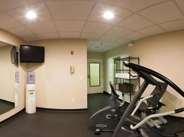 Holiday Inn Express & Suites