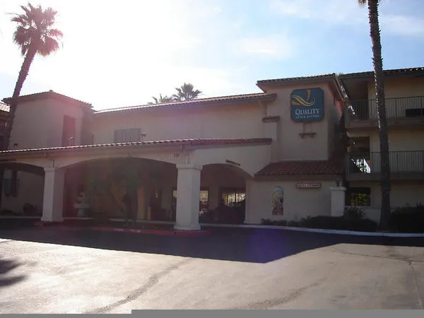 Holiday Inn Express & Suites Carlsbad Beach