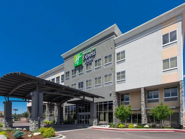 Holiday Inn Express & Suites Colorado Springs Central