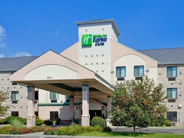 Holiday Inn Express & Suites Elkhart-South