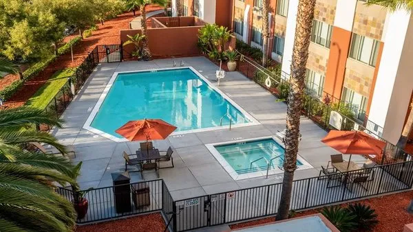Holiday Inn Express & Suites Fremont - Milpitas Central