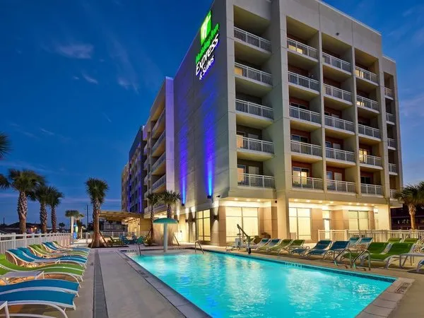 Holiday Inn Express & Suites Galveston Beach